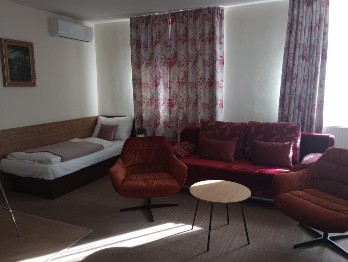 פישטני Adameva Resort מראה חיצוני תמונה